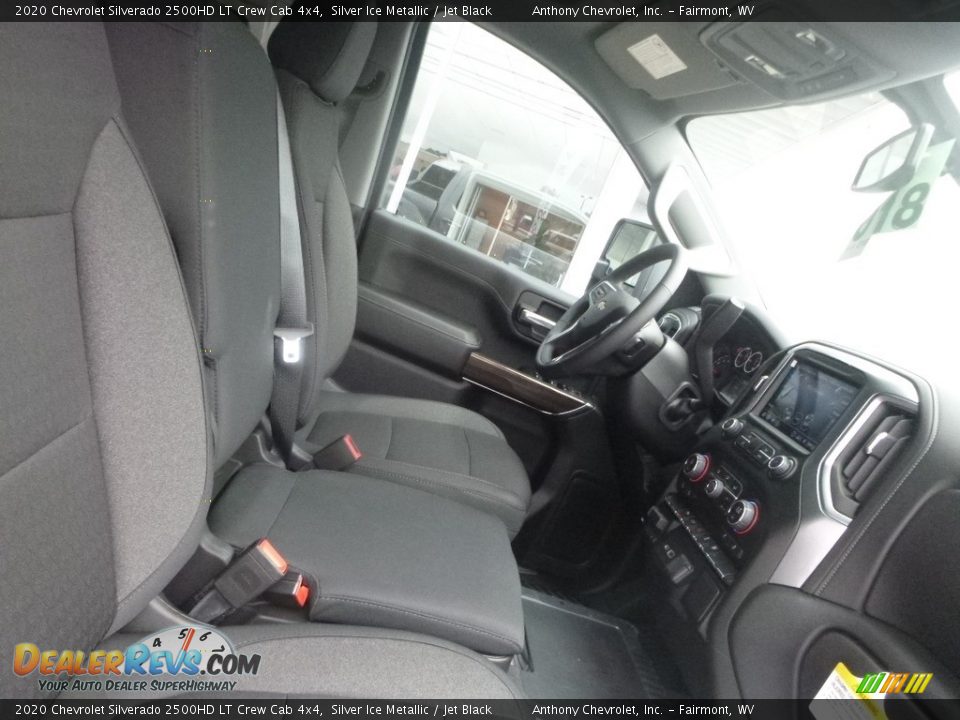 2020 Chevrolet Silverado 2500HD LT Crew Cab 4x4 Silver Ice Metallic / Jet Black Photo #3