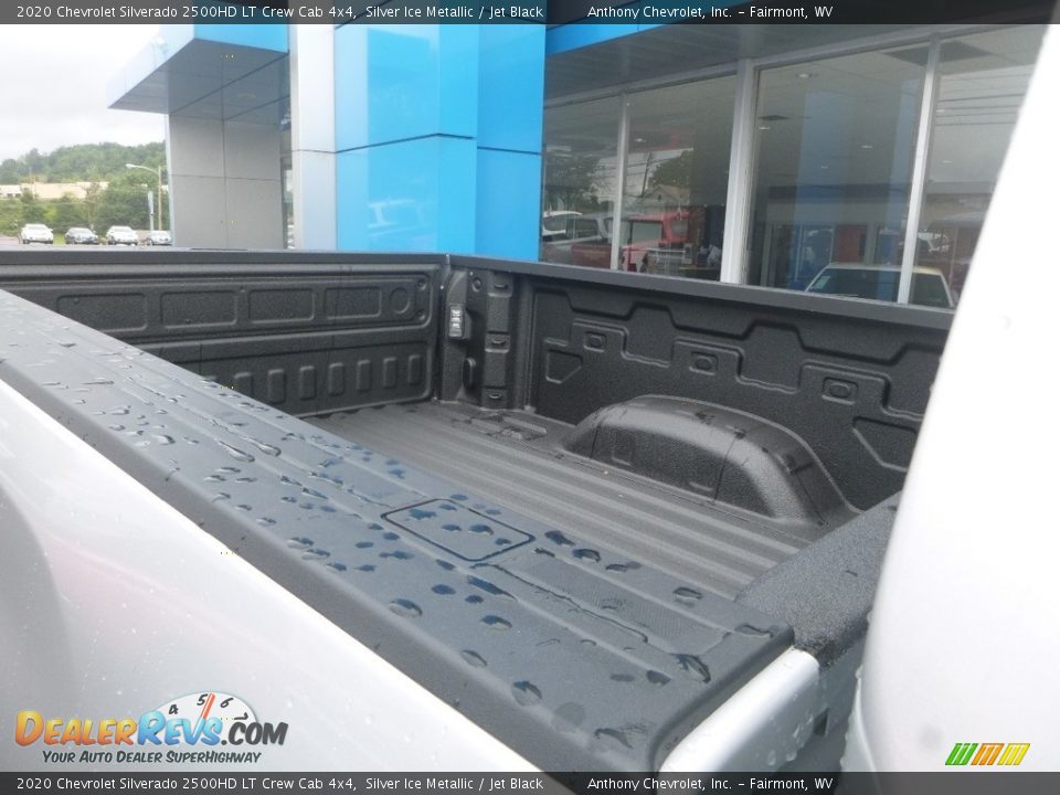 2020 Chevrolet Silverado 2500HD LT Crew Cab 4x4 Silver Ice Metallic / Jet Black Photo #6