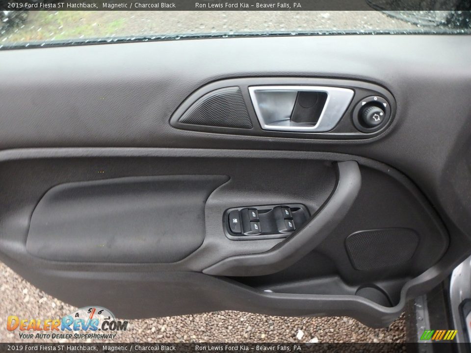 Door Panel of 2019 Ford Fiesta ST Hatchback Photo #16