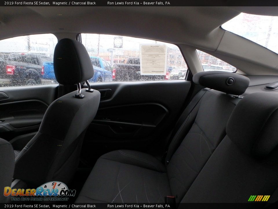 2019 Ford Fiesta SE Sedan Magnetic / Charcoal Black Photo #13
