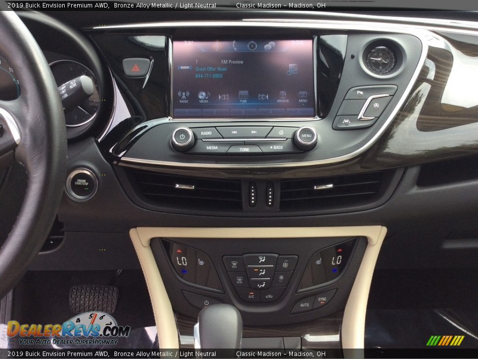 Controls of 2019 Buick Envision Premium AWD Photo #18