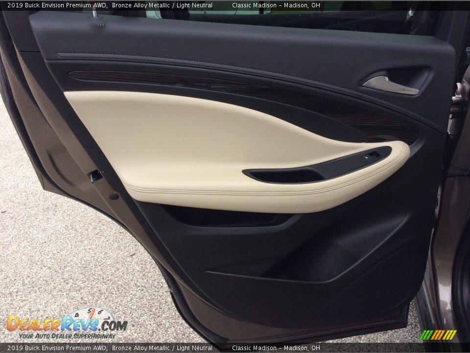Door Panel of 2019 Buick Envision Premium AWD Photo #24