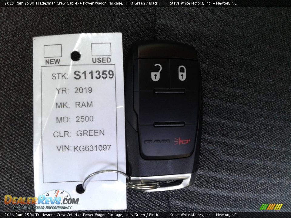 Keys of 2019 Ram 2500 Tradesman Crew Cab 4x4 Power Wagon Package Photo #26