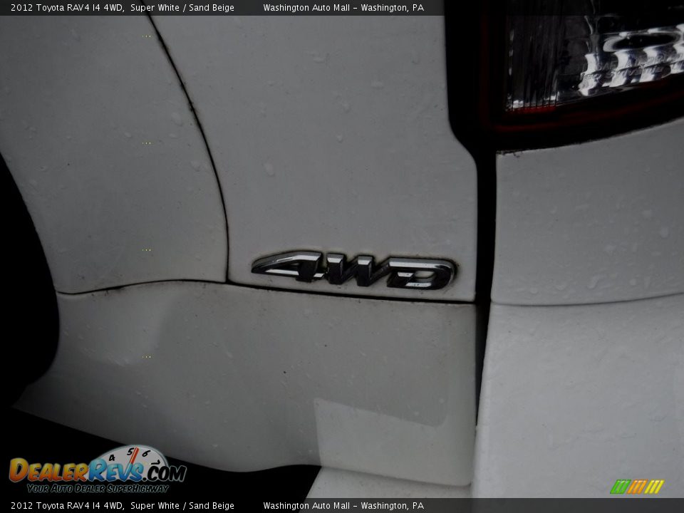 2012 Toyota RAV4 I4 4WD Super White / Sand Beige Photo #10