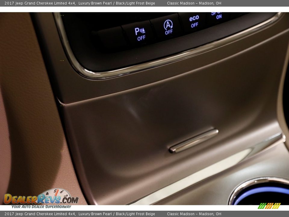 2017 Jeep Grand Cherokee Limited 4x4 Luxury Brown Pearl / Black/Light Frost Beige Photo #17