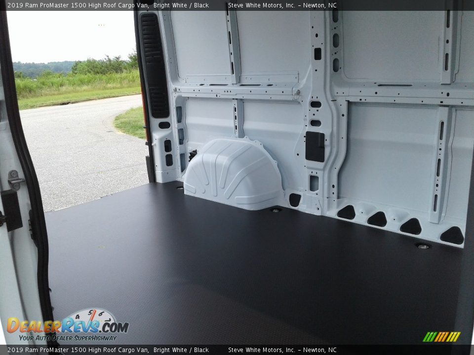 2019 Ram ProMaster 1500 High Roof Cargo Van Bright White / Black Photo #12