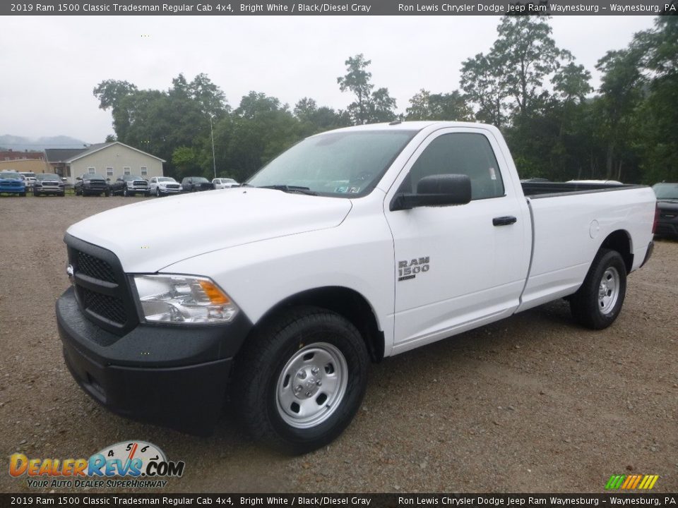 Front 3/4 View of 2019 Ram 1500 Classic Tradesman Regular Cab 4x4 Photo #1