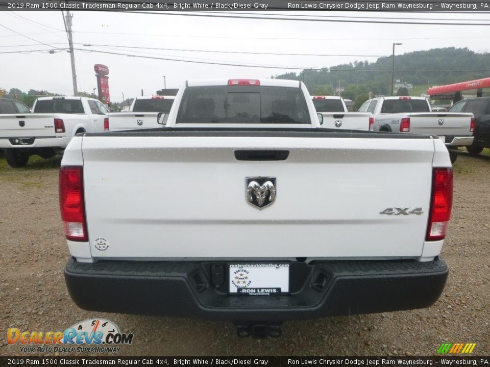 2019 Ram 1500 Classic Tradesman Regular Cab 4x4 Bright White / Black/Diesel Gray Photo #4
