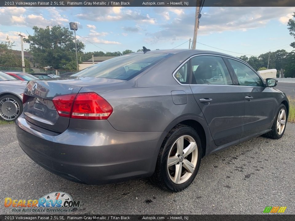 2013 Volkswagen Passat 2.5L SE Platinum Gray Metallic / Titan Black Photo #4