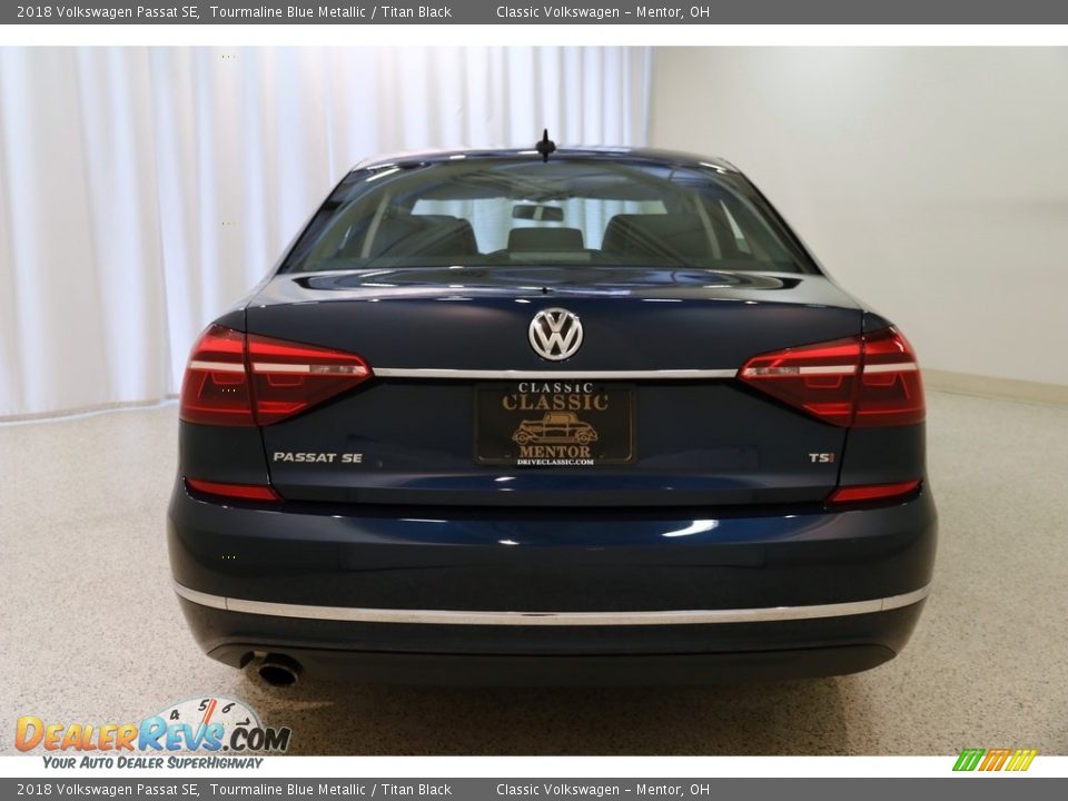 2018 Volkswagen Passat SE Tourmaline Blue Metallic / Titan Black Photo #17