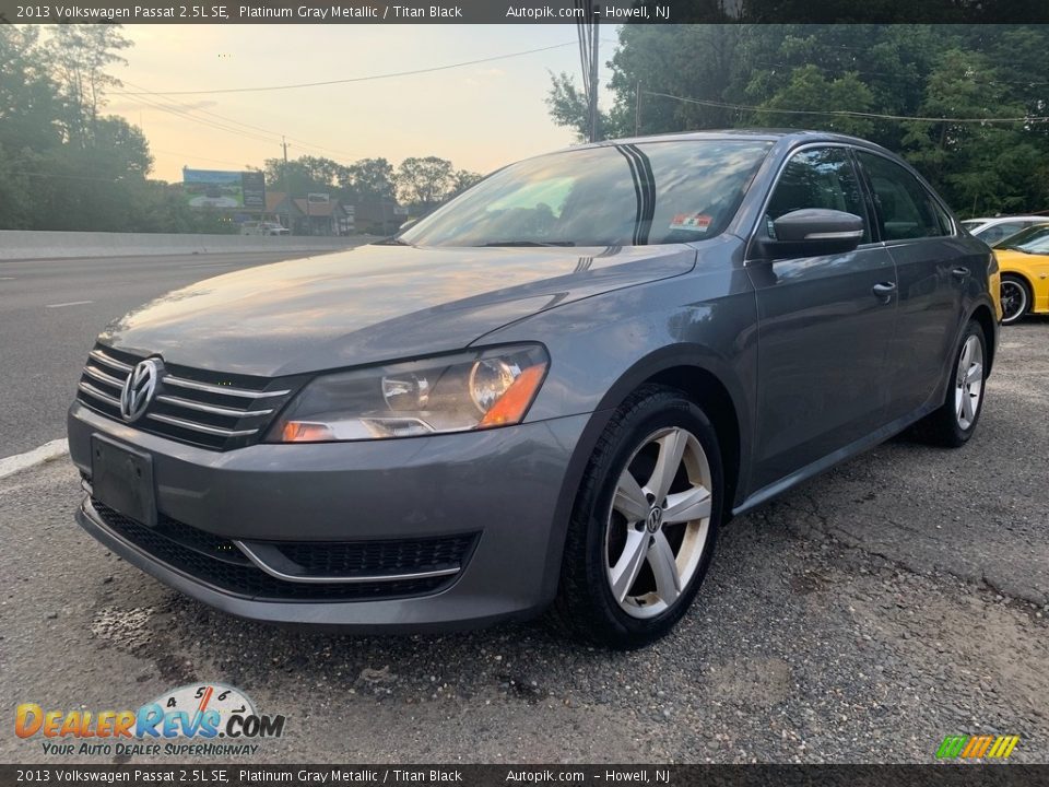 2013 Volkswagen Passat 2.5L SE Platinum Gray Metallic / Titan Black Photo #7