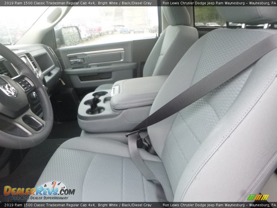 2019 Ram 1500 Classic Tradesman Regular Cab 4x4 Bright White / Black/Diesel Gray Photo #15