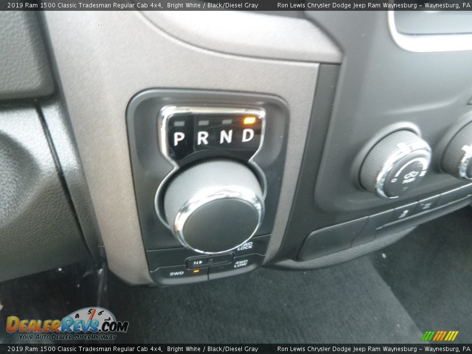 2019 Ram 1500 Classic Tradesman Regular Cab 4x4 Bright White / Black/Diesel Gray Photo #20