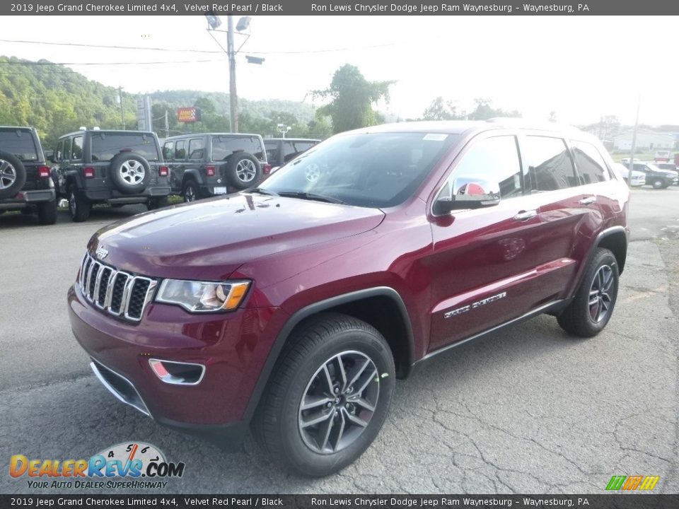 2019 Jeep Grand Cherokee Limited 4x4 Velvet Red Pearl / Black Photo #1