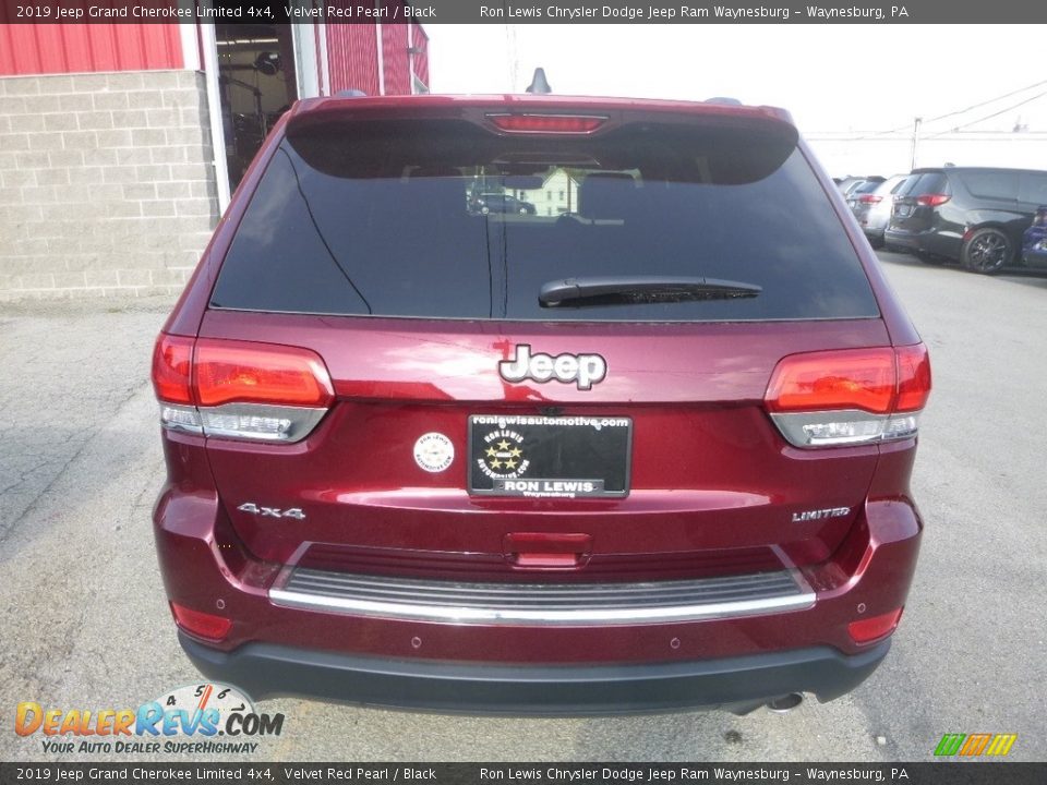 2019 Jeep Grand Cherokee Limited 4x4 Velvet Red Pearl / Black Photo #4