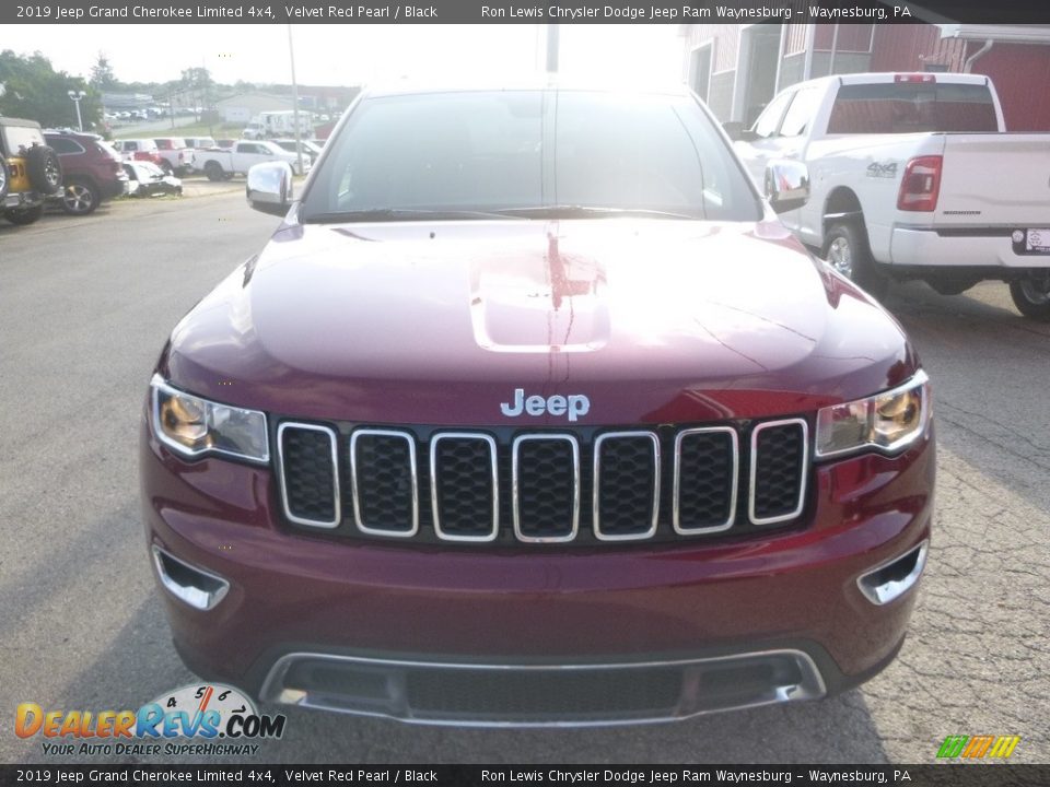 2019 Jeep Grand Cherokee Limited 4x4 Velvet Red Pearl / Black Photo #8