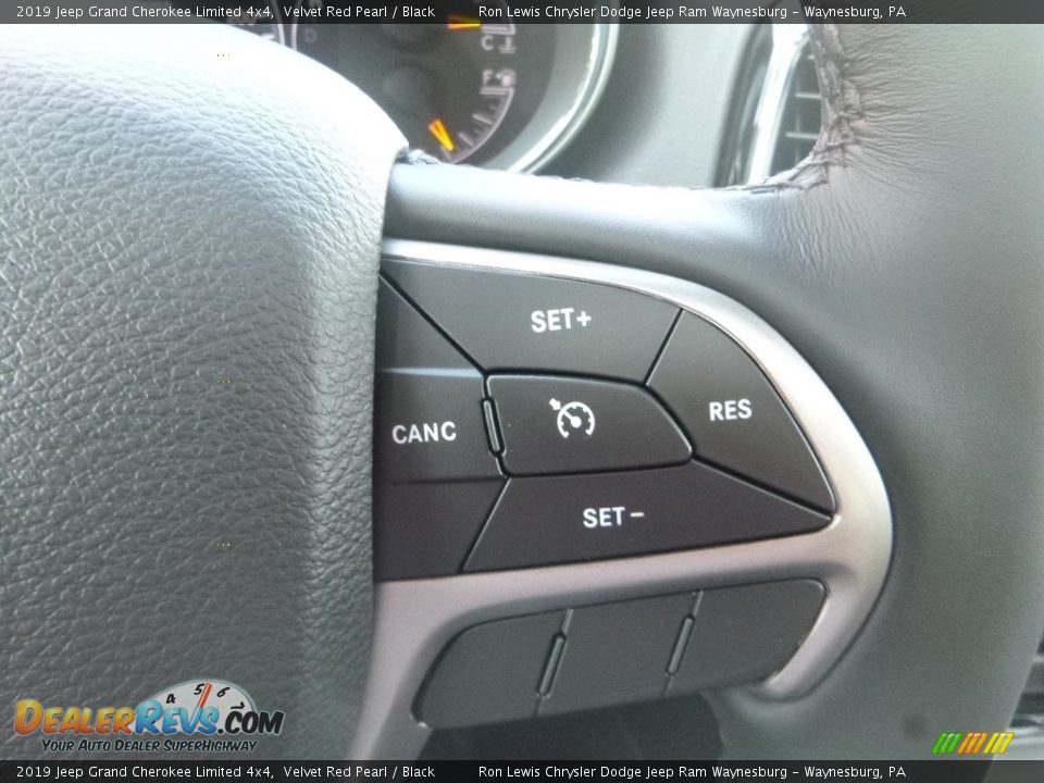 2019 Jeep Grand Cherokee Limited 4x4 Velvet Red Pearl / Black Photo #18