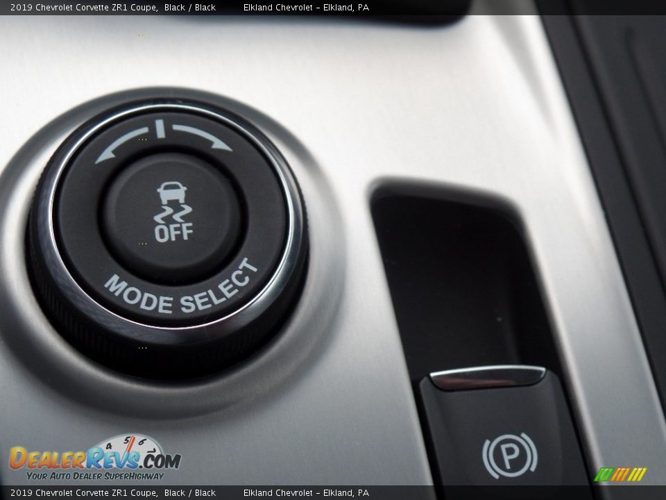 Controls of 2019 Chevrolet Corvette ZR1 Coupe Photo #30