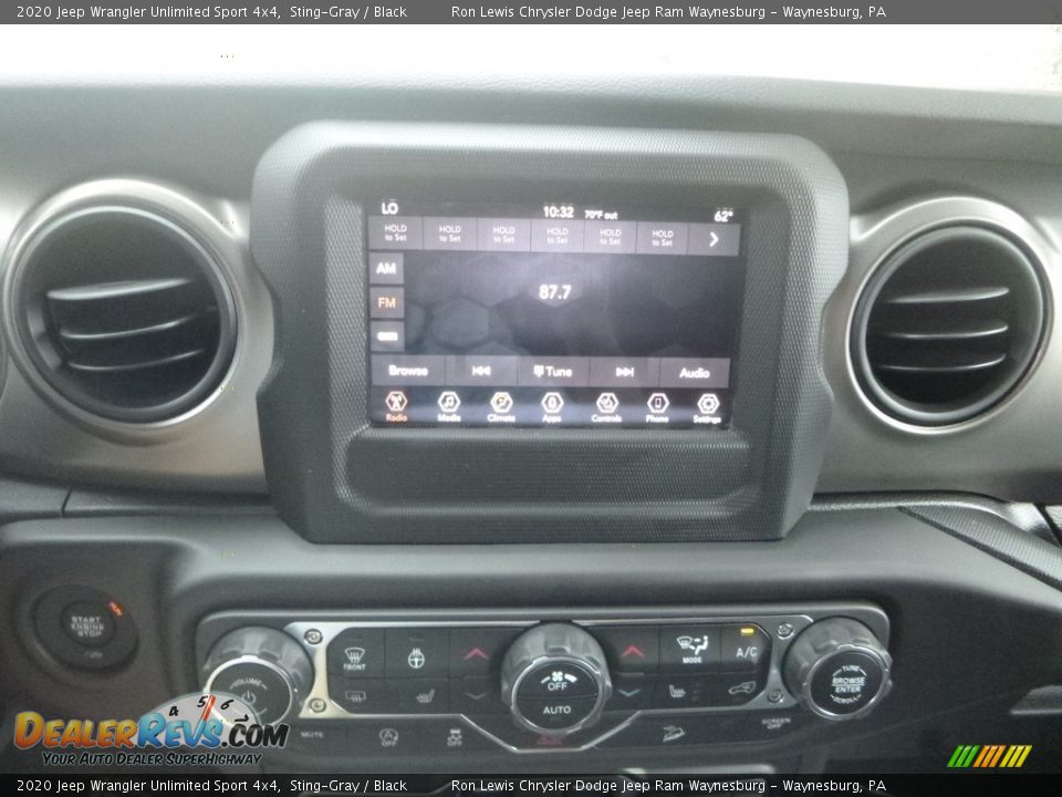 Controls of 2020 Jeep Wrangler Unlimited Sport 4x4 Photo #16