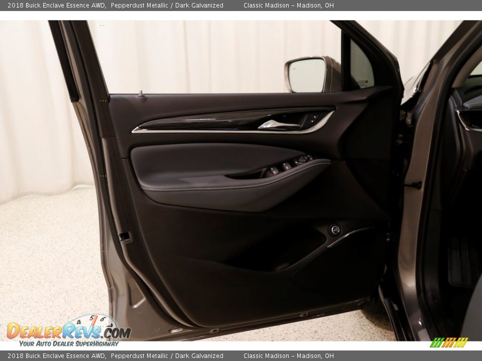 2018 Buick Enclave Essence AWD Pepperdust Metallic / Dark Galvanized Photo #4