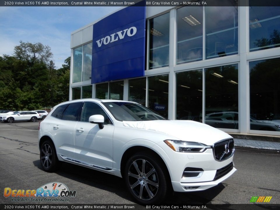 Front 3/4 View of 2020 Volvo XC60 T6 AWD Inscription Photo #1