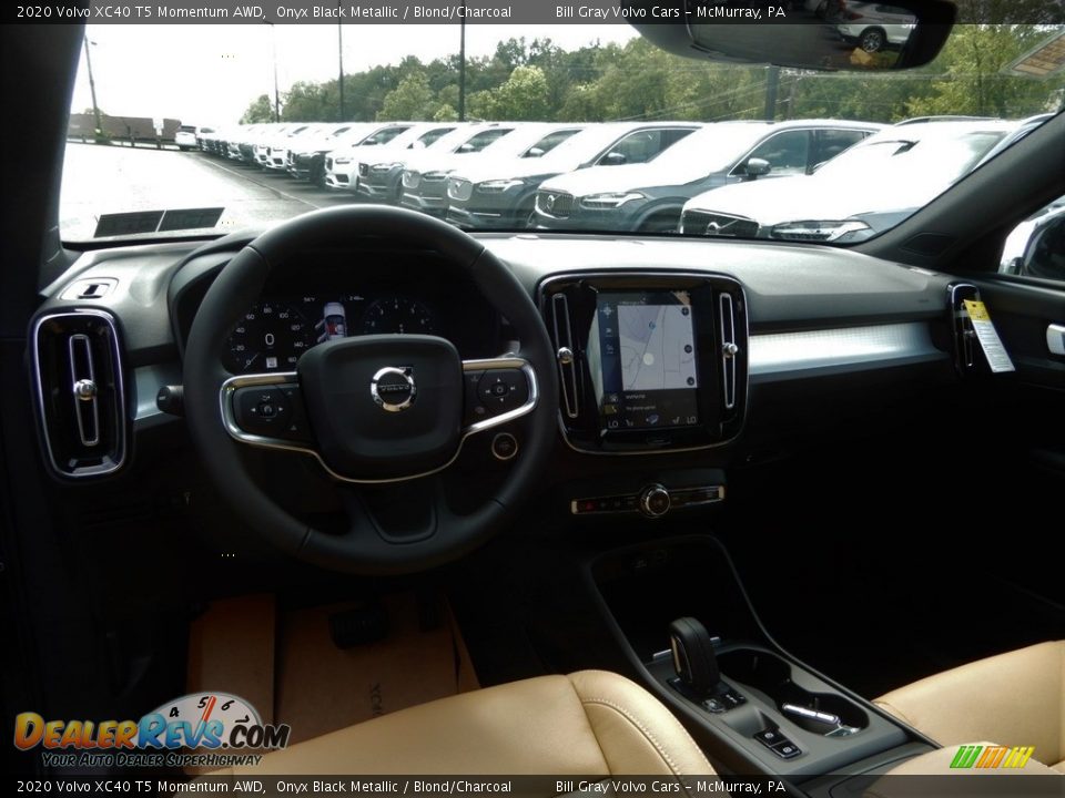 2020 Volvo XC40 T5 Momentum AWD Onyx Black Metallic / Blond/Charcoal Photo #9