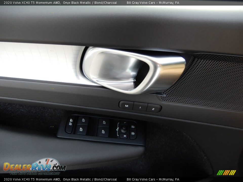 2020 Volvo XC40 T5 Momentum AWD Onyx Black Metallic / Blond/Charcoal Photo #10