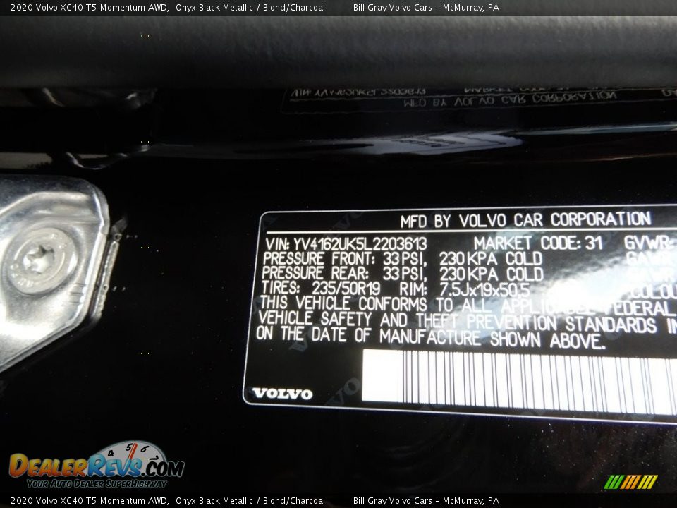 2020 Volvo XC40 T5 Momentum AWD Onyx Black Metallic / Blond/Charcoal Photo #11