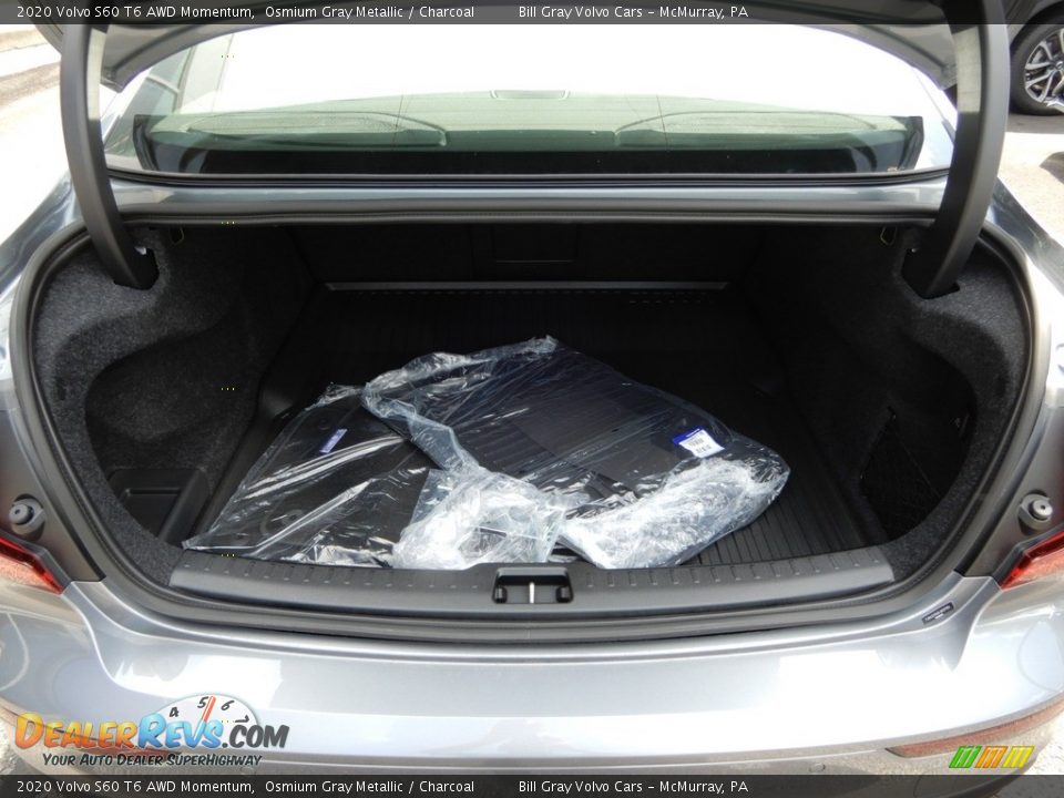 2020 Volvo S60 T6 AWD Momentum Trunk Photo #3