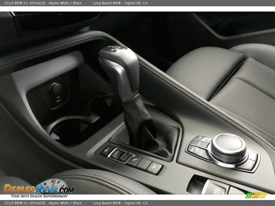 2019 BMW X2 xDrive28i Shifter Photo #18