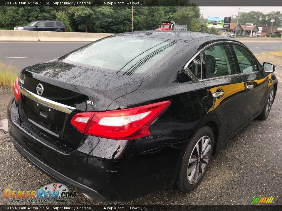 2016 Nissan Altima 2.5 SL Super Black / Charcoal Photo #5