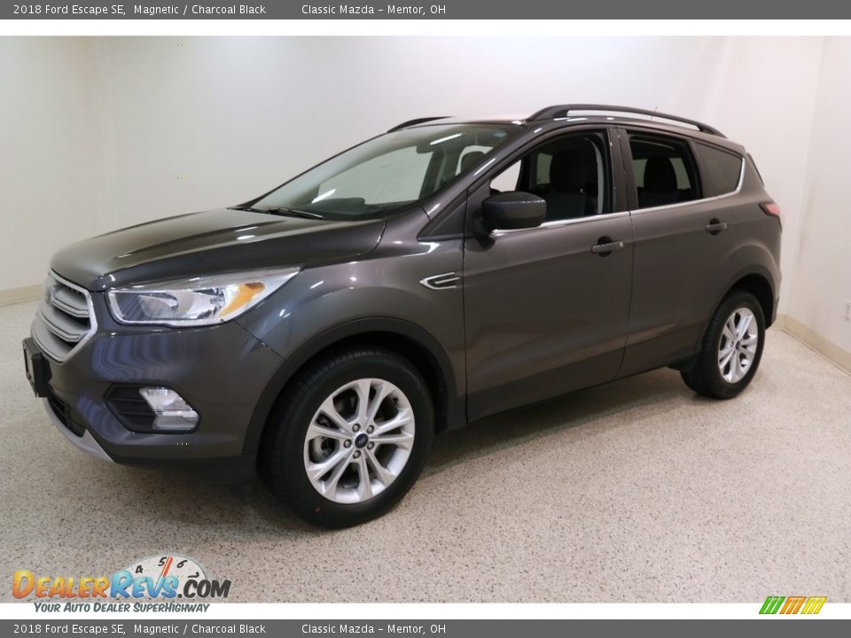 2018 Ford Escape SE Magnetic / Charcoal Black Photo #3
