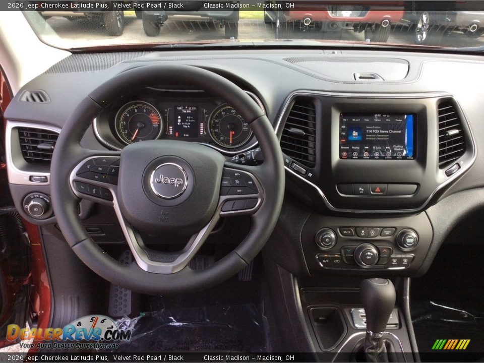 Dashboard of 2020 Jeep Cherokee Latitude Plus Photo #2
