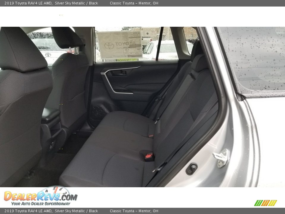 2019 Toyota RAV4 LE AWD Silver Sky Metallic / Black Photo #3