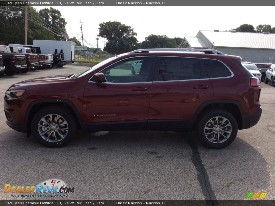 2020 Jeep Cherokee Latitude Plus Velvet Red Pearl / Black Photo #5