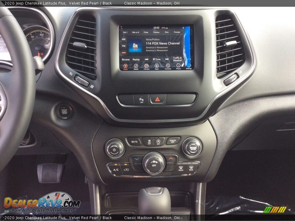 2020 Jeep Cherokee Latitude Plus Velvet Red Pearl / Black Photo #14