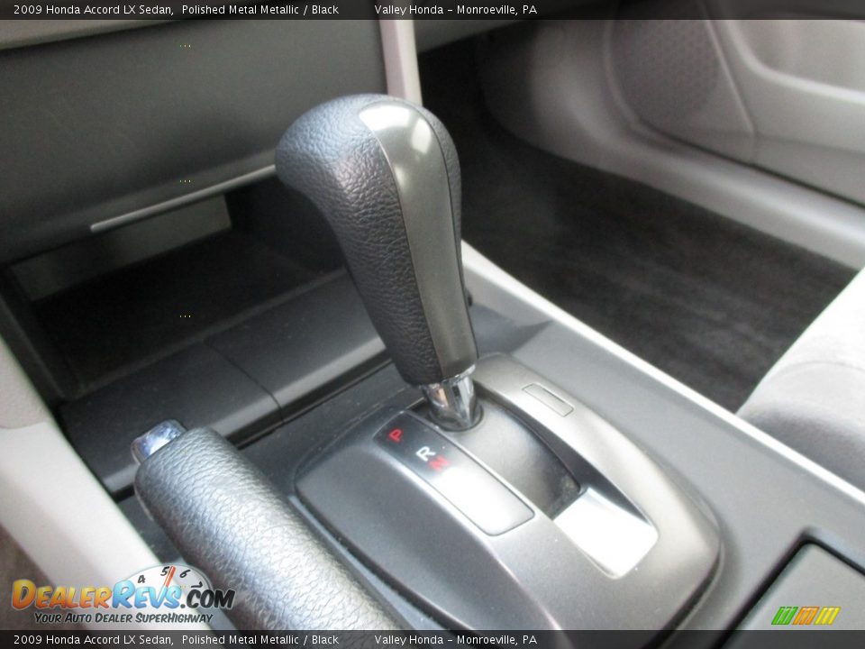 2009 Honda Accord LX Sedan Polished Metal Metallic / Black Photo #14