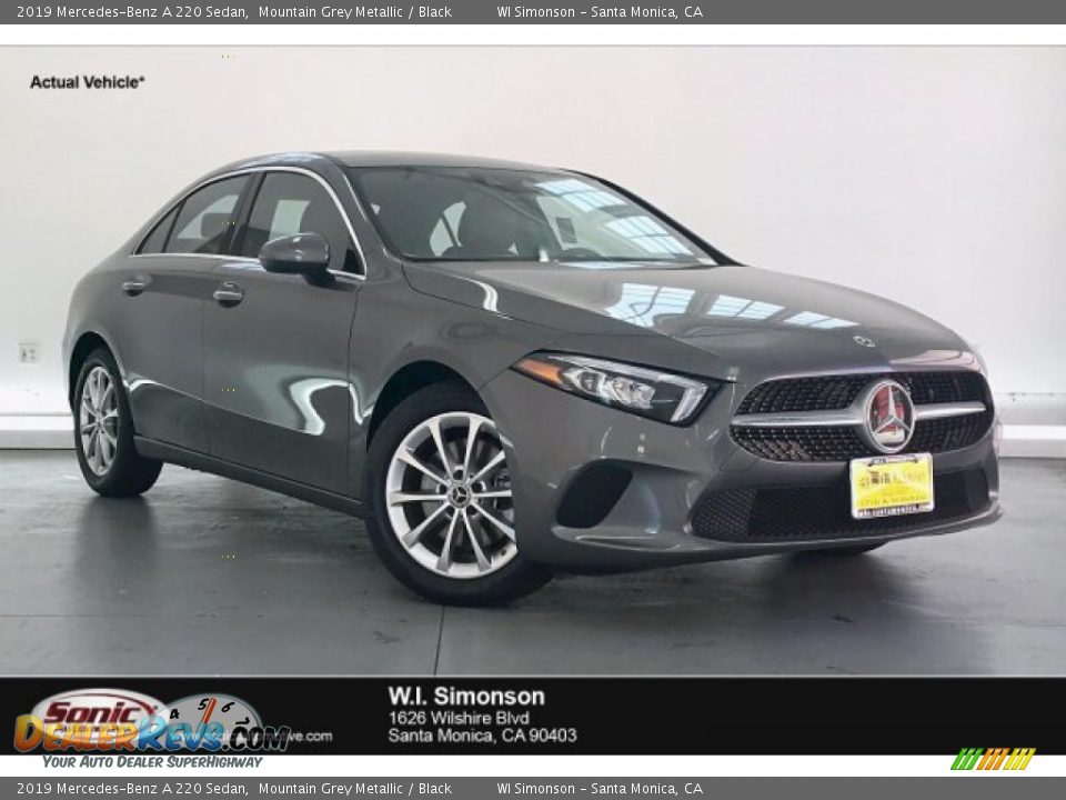 2019 Mercedes-Benz A 220 Sedan Mountain Grey Metallic / Black Photo #1