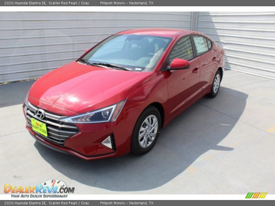 2020 Hyundai Elantra SE Scarlet Red Pearl / Gray Photo #4