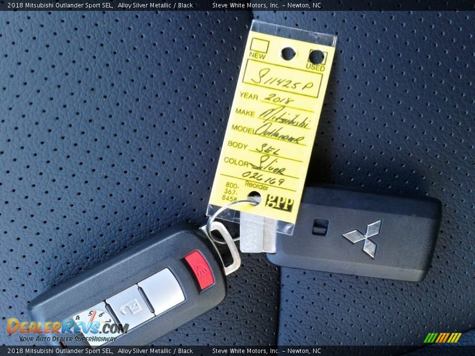 Keys of 2018 Mitsubishi Outlander Sport SEL Photo #25