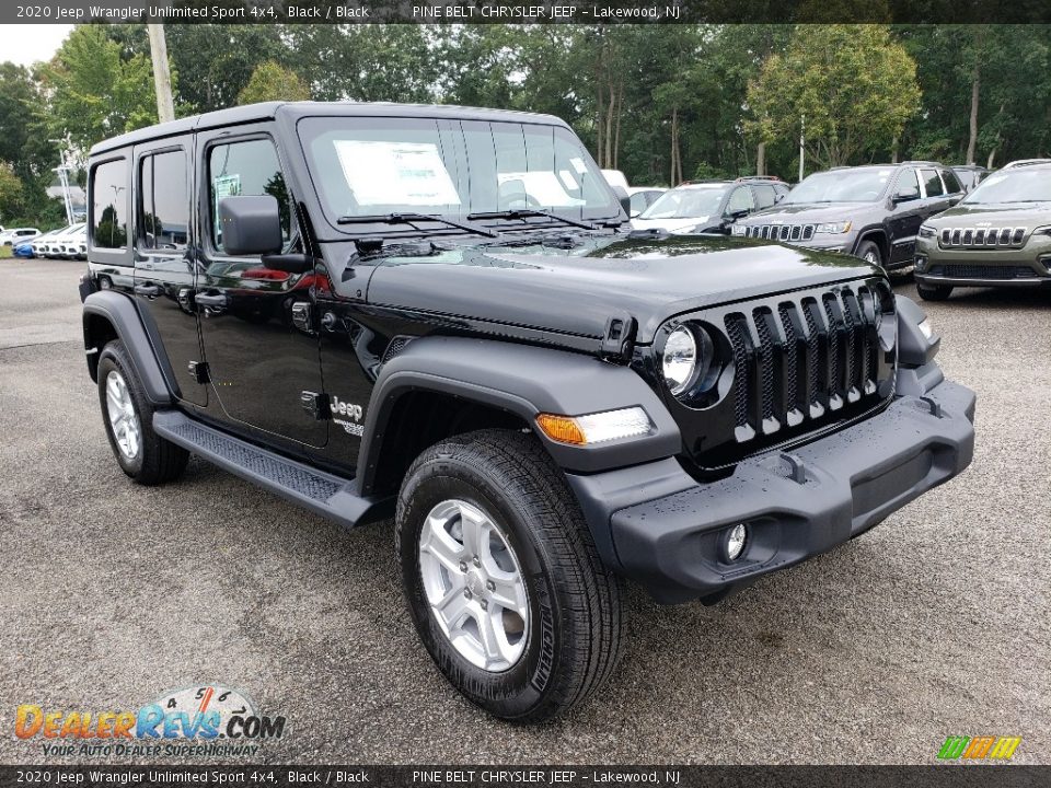 Front 3/4 View of 2020 Jeep Wrangler Unlimited Sport 4x4 Photo #1