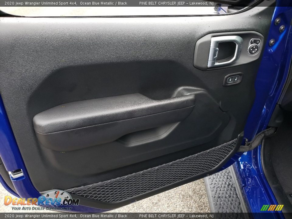 Door Panel of 2020 Jeep Wrangler Unlimited Sport 4x4 Photo #8