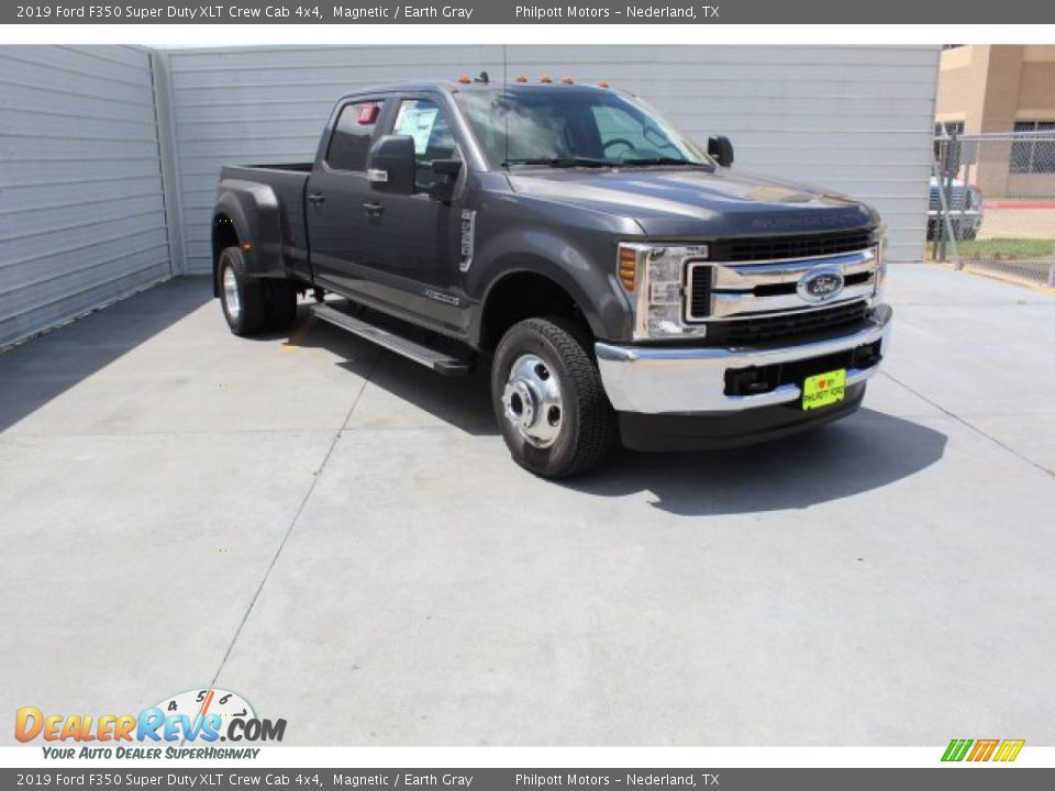2019 Ford F350 Super Duty XLT Crew Cab 4x4 Magnetic / Earth Gray Photo #2