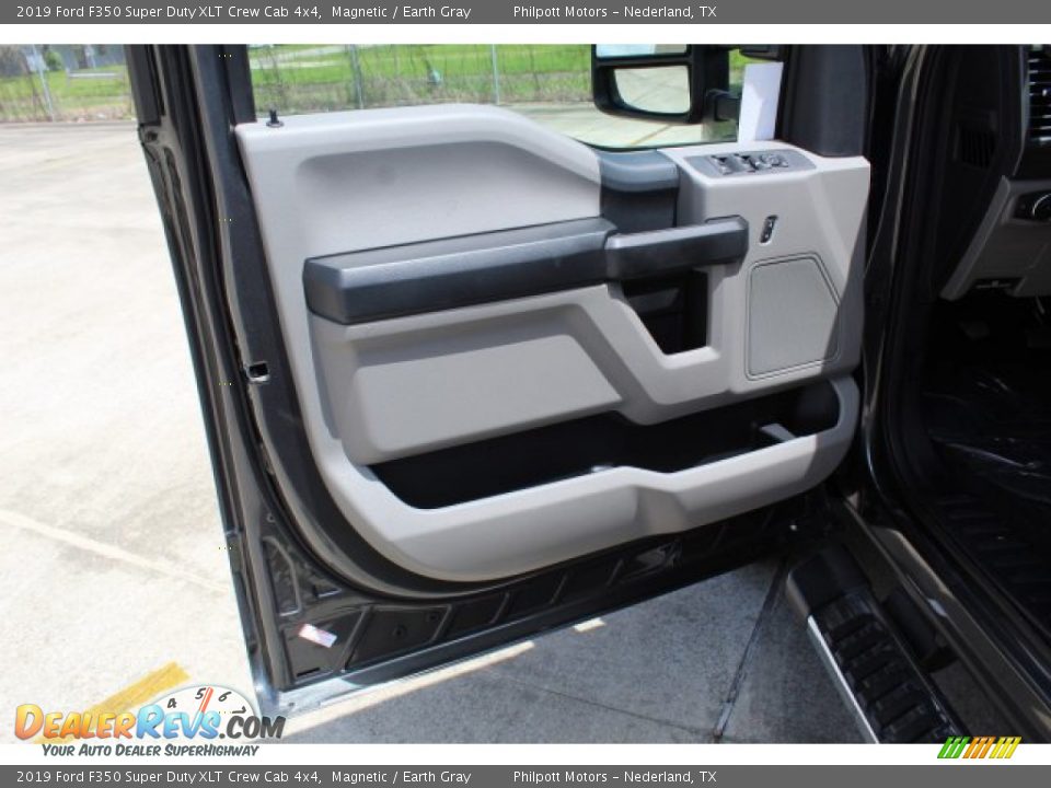 2019 Ford F350 Super Duty XLT Crew Cab 4x4 Magnetic / Earth Gray Photo #9