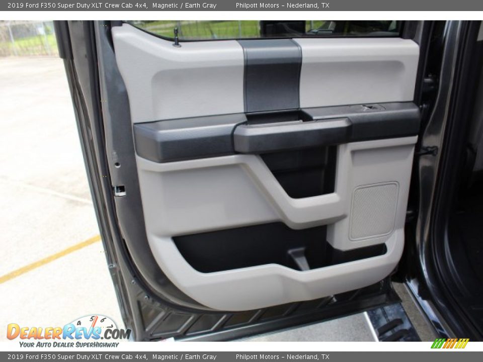 2019 Ford F350 Super Duty XLT Crew Cab 4x4 Magnetic / Earth Gray Photo #18