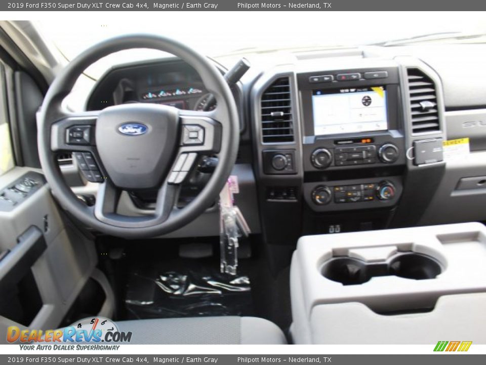 2019 Ford F350 Super Duty XLT Crew Cab 4x4 Magnetic / Earth Gray Photo #20