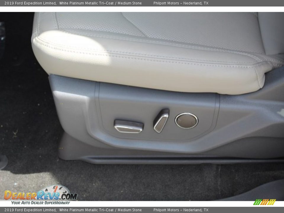 2019 Ford Expedition Limited White Platinum Metallic Tri-Coat / Medium Stone Photo #13