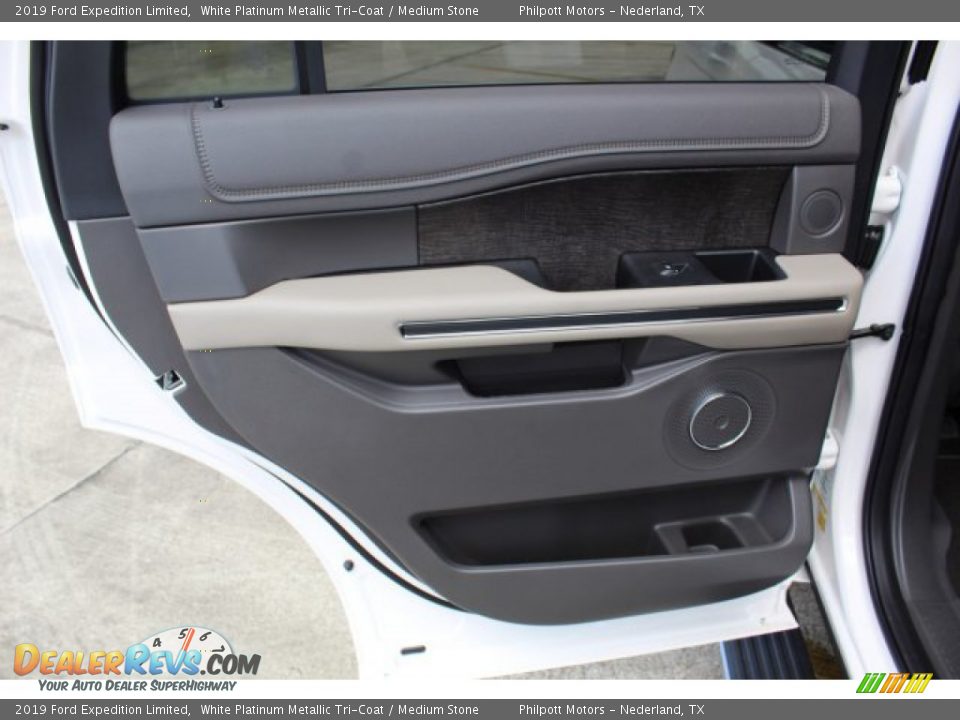 2019 Ford Expedition Limited White Platinum Metallic Tri-Coat / Medium Stone Photo #23