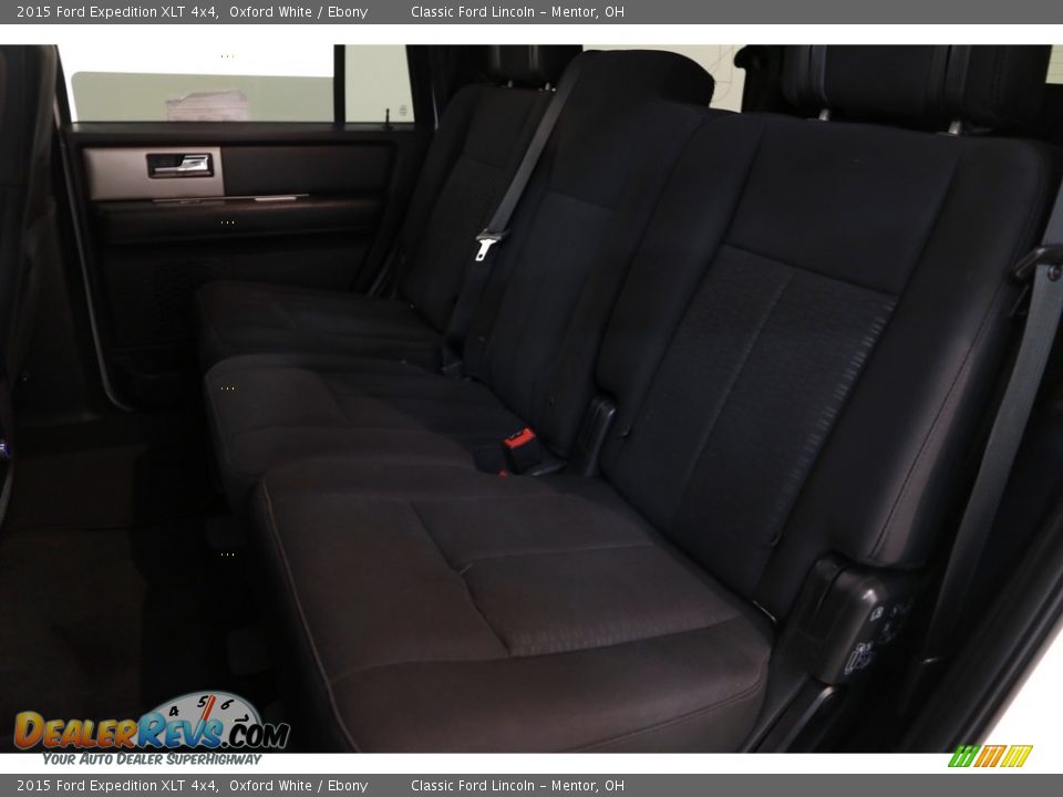 2015 Ford Expedition XLT 4x4 Oxford White / Ebony Photo #16