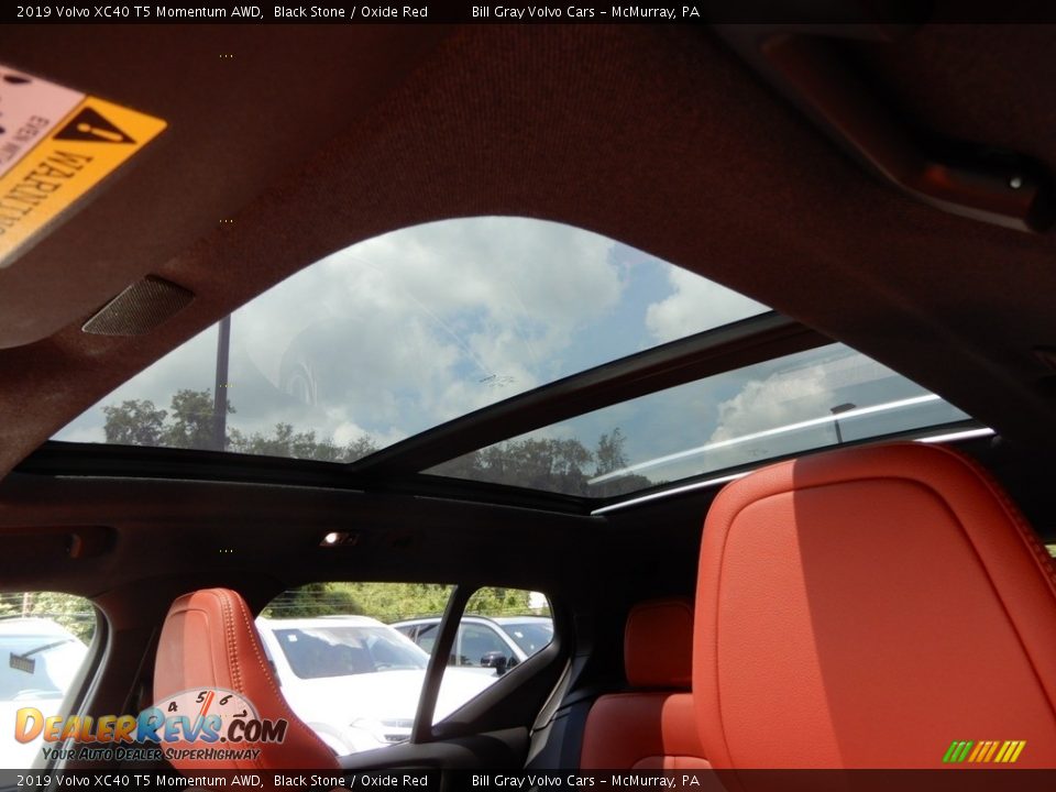 2019 Volvo XC40 T5 Momentum AWD Black Stone / Oxide Red Photo #17